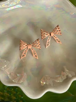 Peach Lattice Bow Earrings